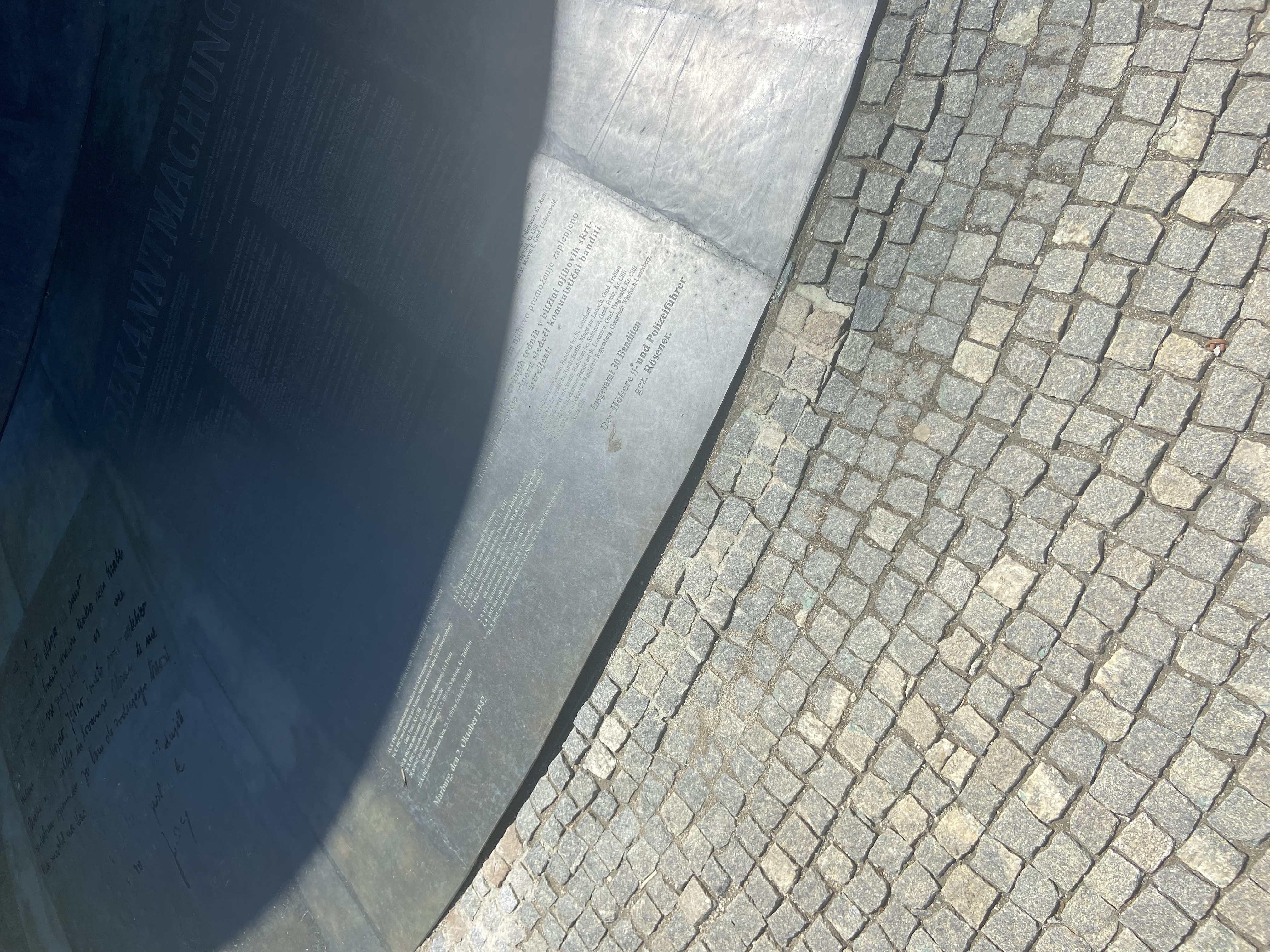 Poškodba Spomenika NOB