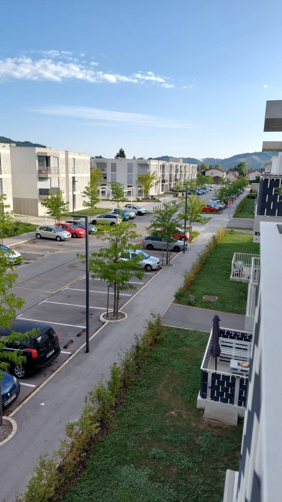 Umiritev prometa v soseski pod Pekrsko gorco